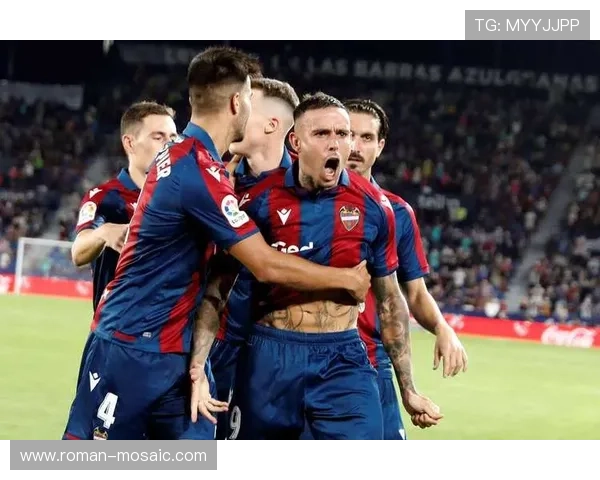 西甲赫罗纳中场拦截